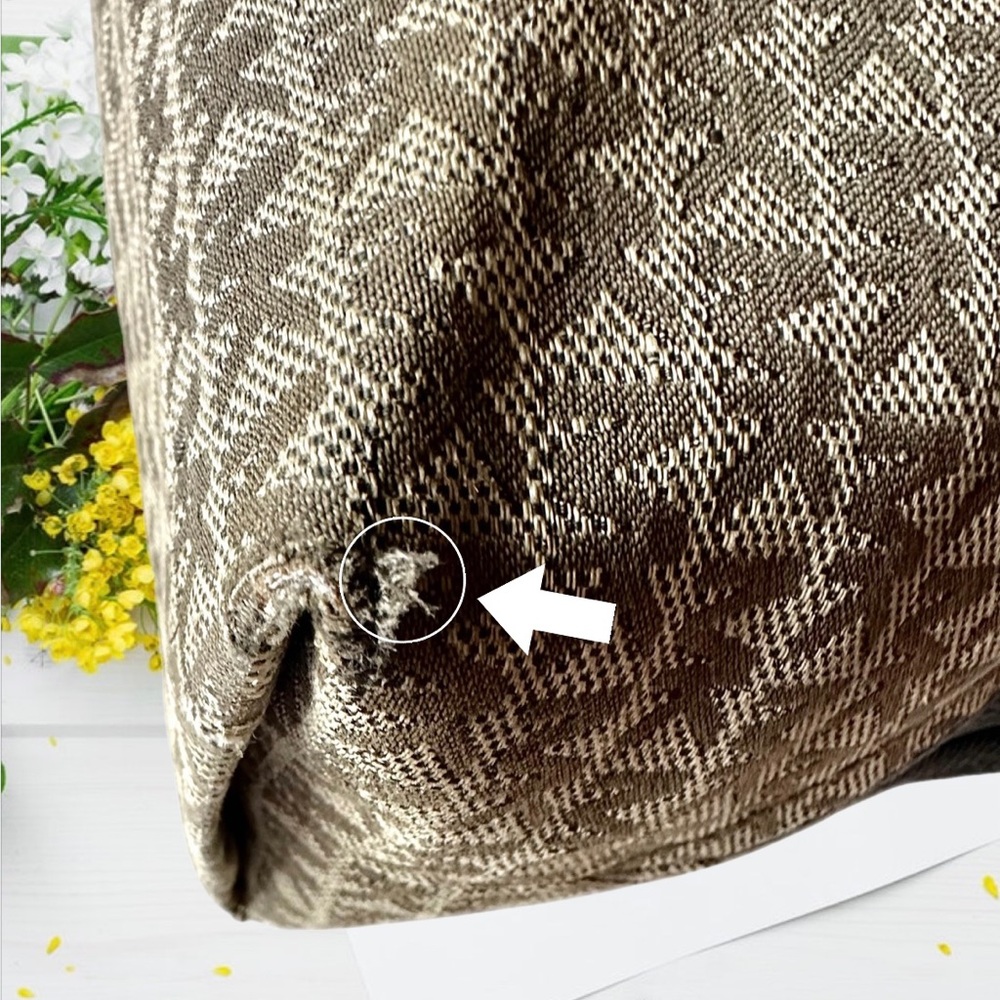 Michael Kors Aria Signature Jacquard & Black Leather Large Shoulder Bag - Picture 15 of 16